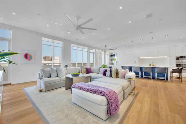 100 S EOLA DRIVE PH 116, Orlando, FL 32801