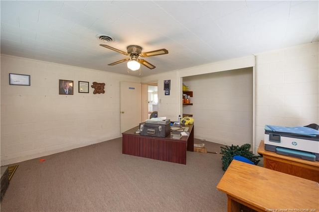 528 Fayetteville Street, Newton Grove, NC 28366