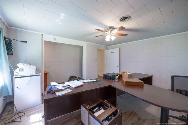 528 Fayetteville Street, Newton Grove, NC 28366