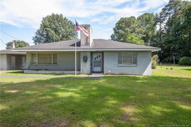 528 Fayetteville Street, Newton Grove, NC 28366