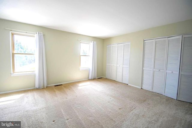 617 SAINT ANTHONY LN, Upper Darby, PA 19082