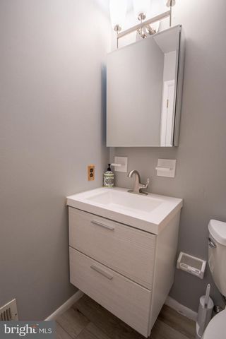 617 SAINT ANTHONY LN, Upper Darby, PA 19082