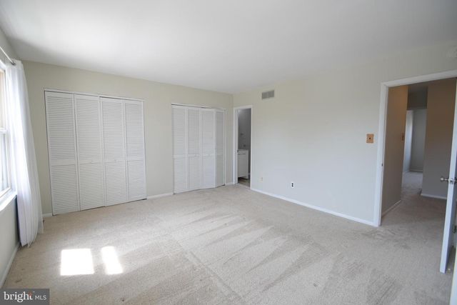 617 SAINT ANTHONY LN, Upper Darby, PA 19082