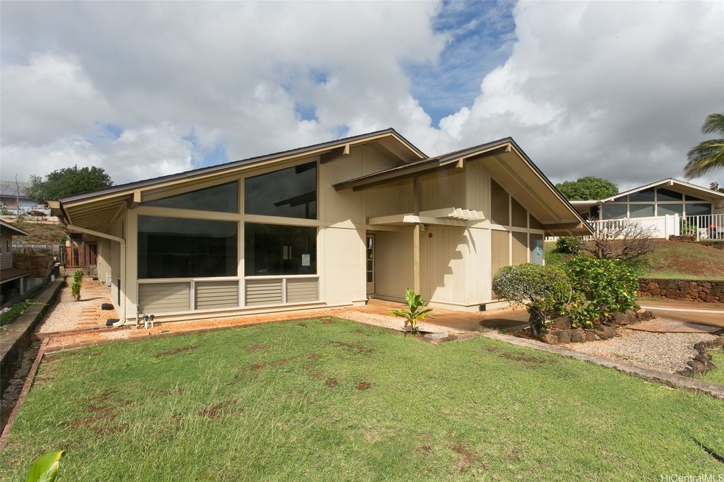98-1156 Iliee Street, Aiea, HI 96701