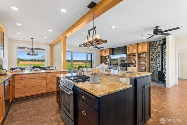 30721 40th Avenue S, Roy, WA 98580