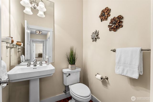 30721 40th Avenue S, Roy, WA 98580