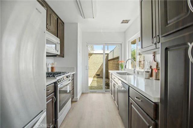 23011 Ditz, Lake Forest, CA 92630