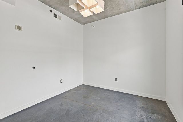 600 12th Ave S Apt 1915, Nashville, TN 37203