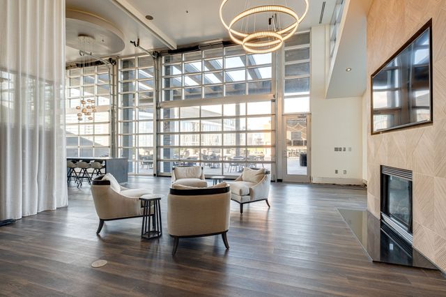600 12th Ave S Apt 1915, Nashville, TN 37203