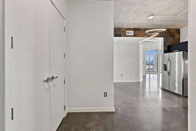 600 12th Ave S Apt 1915, Nashville, TN 37203
