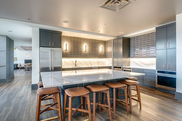 600 12th Ave S Apt 1915, Nashville, TN 37203