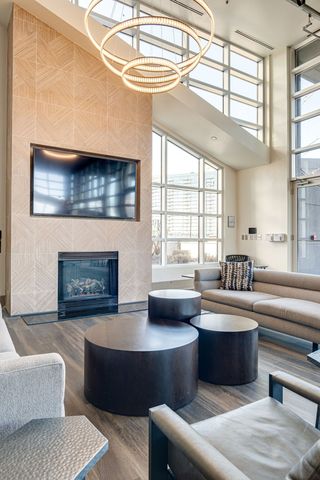 600 12th Ave S Apt 1915, Nashville, TN 37203