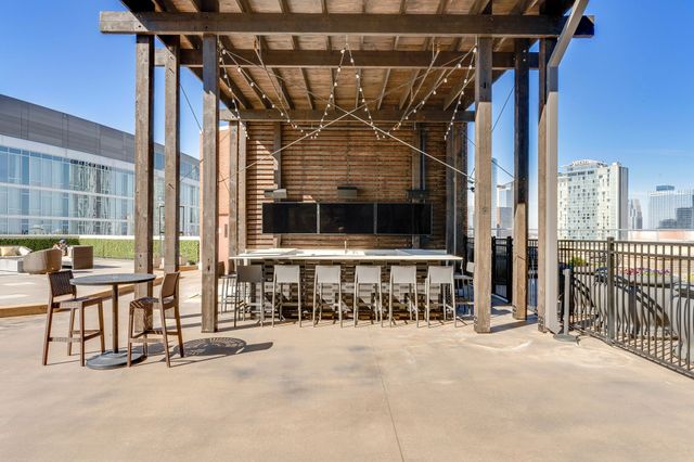 600 12th Ave S Apt 1915, Nashville, TN 37203