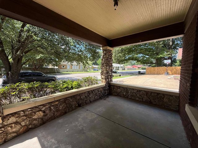 1486 VOLLINTINE AVE, Memphis, TN 38107