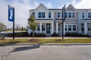 650 READER LANE, Debary, FL 32713