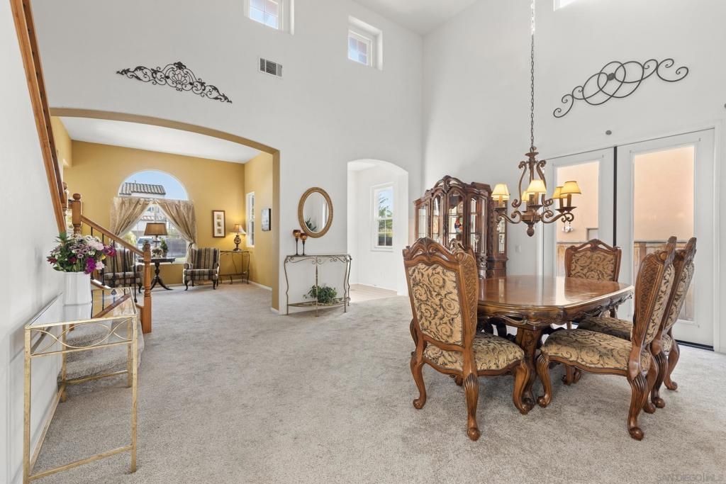 Image 1 of property listing at 315 Calle La Quinta, Chula Vista, CA 91914