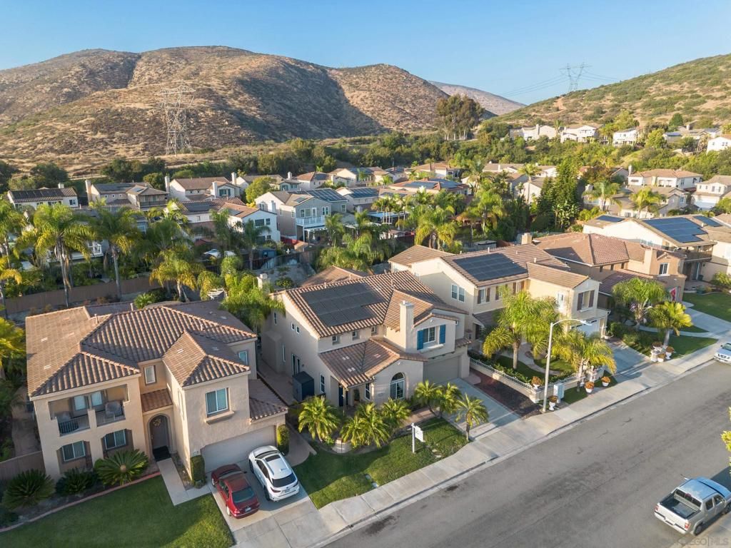 Image 37 of property listing at 315 Calle La Quinta, Chula Vista, CA 91914