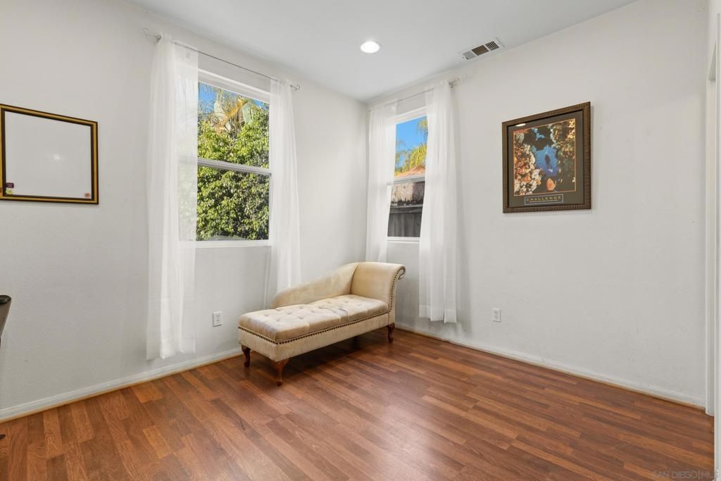 Image 7 of property listing at 315 Calle La Quinta, Chula Vista, CA 91914