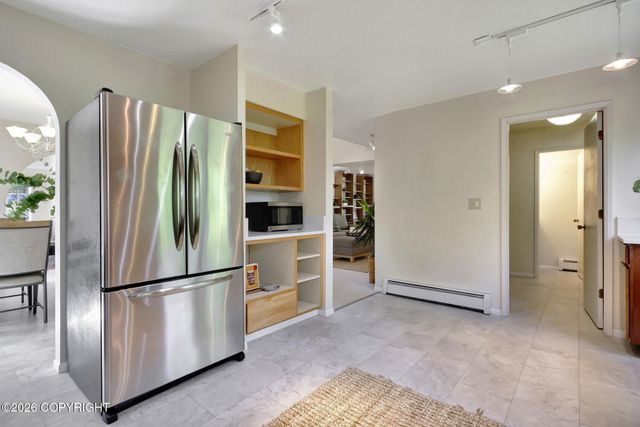 3849 Katmai Circle, Anchorage, AK 99517