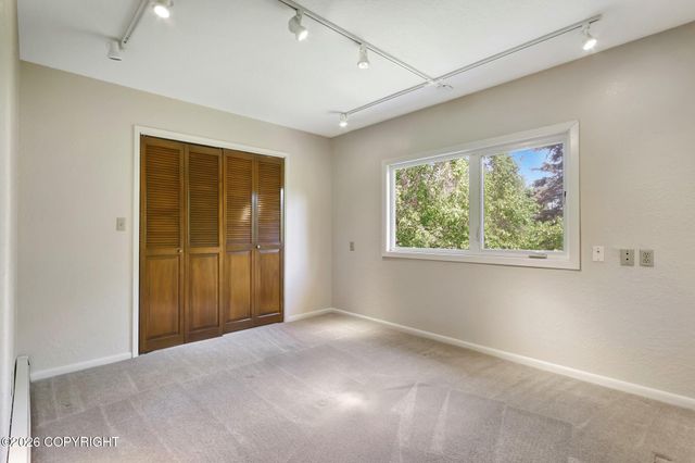 3849 Katmai Circle, Anchorage, AK 99517