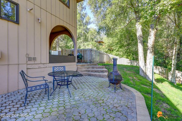 3849 Katmai Circle, Anchorage, AK 99517