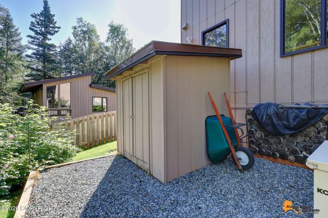 3849 Katmai Circle, Anchorage, AK 99517