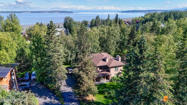 3849 Katmai Circle, Anchorage, AK 99517