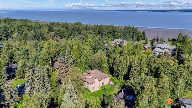 3849 Katmai Circle, Anchorage, AK 99517