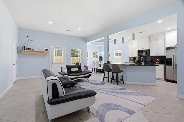 2988 Seminole Street, Willis, TX 77378