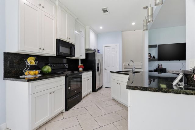 2988 Seminole Street, Willis, TX 77378