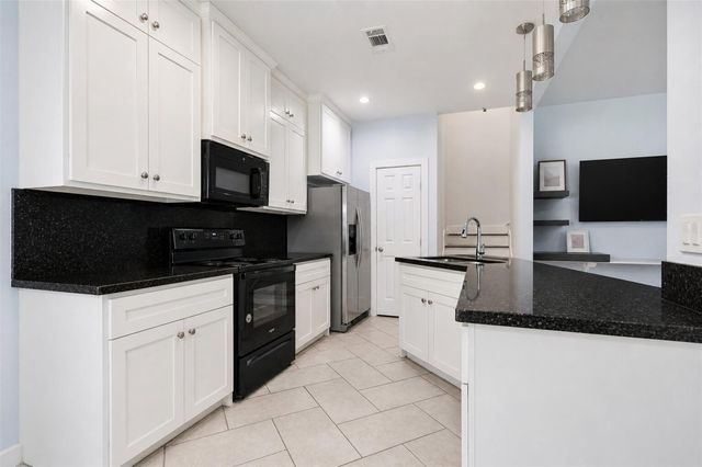 2988 Seminole Street, Willis, TX 77378