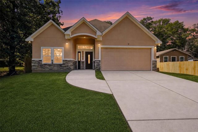 2988 Seminole Street, Willis, TX 77378