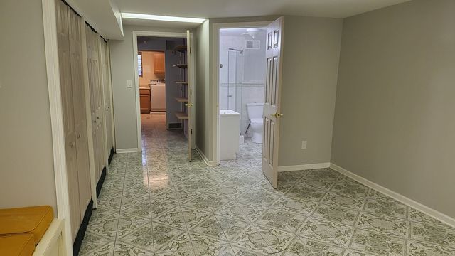 7023 S Bennett Avenue, Chicago, IL 60649