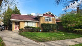 7023 S Bennett Avenue, Chicago, IL 60649