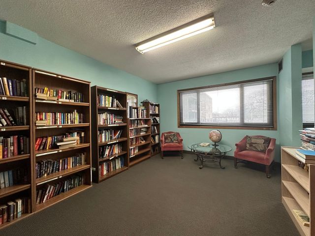 4120 Parklawn Avenue 134, Edina, MN 55435