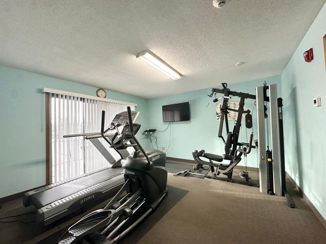 4120 Parklawn Avenue 134, Edina, MN 55435