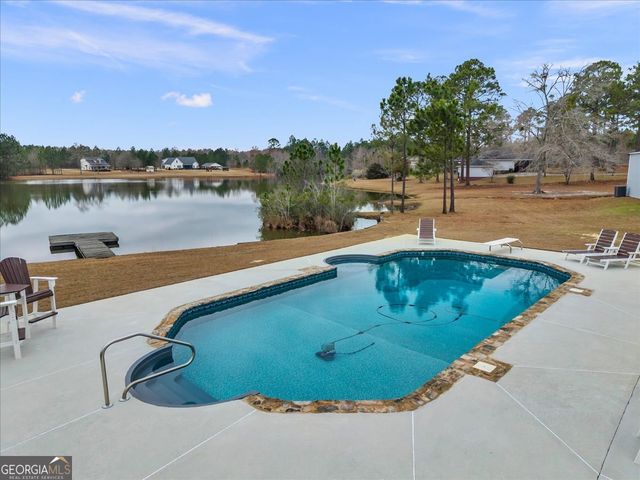 194 Lakeside Drive, Eastman, GA 31023