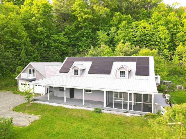 272 Pumpkin Harbor Road, Cambridge, VT 05444