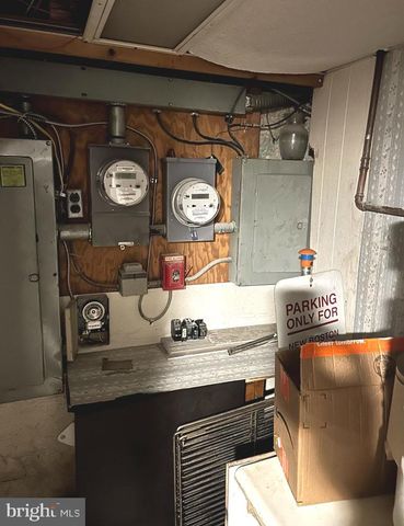 2422 W RHAWN ST, Philadelphia, PA 19152