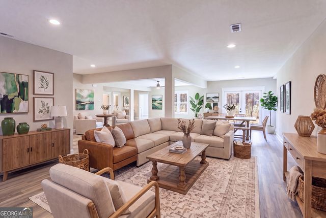 806 Magnolia Walk, Peachtree City, GA 30269