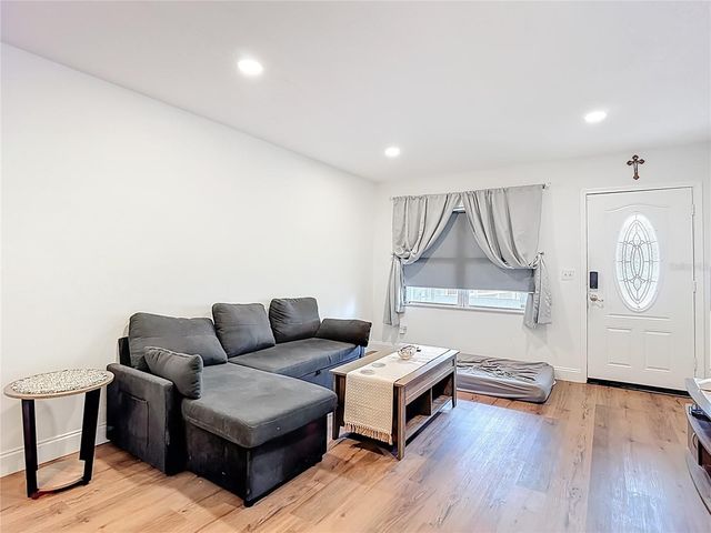 5110 GATEWAY DRIVE, Tampa, FL 33615