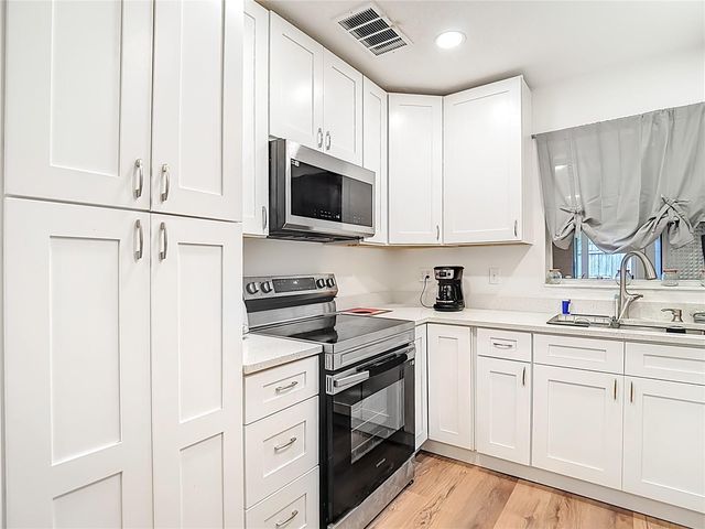 5110 GATEWAY DRIVE, Tampa, FL 33615