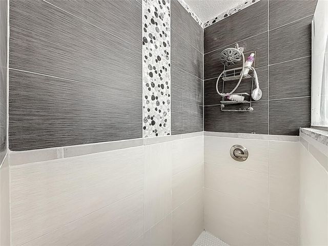 5110 GATEWAY DRIVE, Tampa, FL 33615