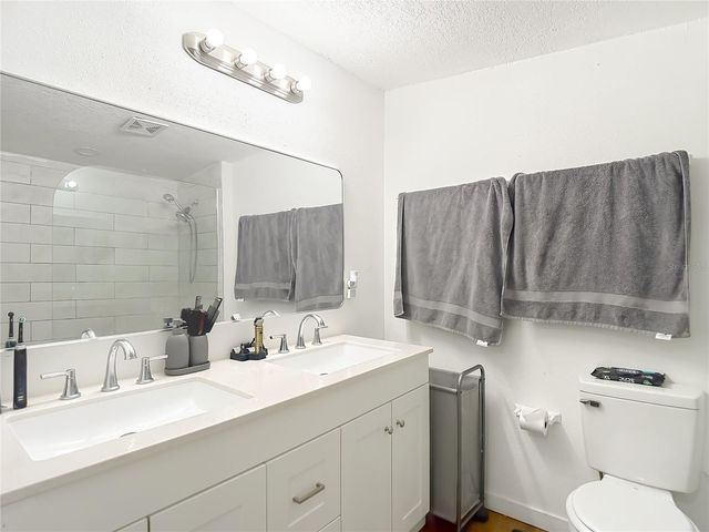 5110 GATEWAY DRIVE, Tampa, FL 33615