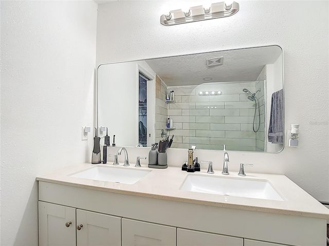 5110 GATEWAY DRIVE, Tampa, FL 33615