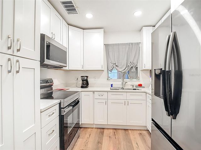 5110 GATEWAY DRIVE, Tampa, FL 33615