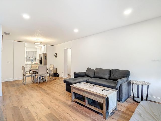 5110 GATEWAY DRIVE, Tampa, FL 33615