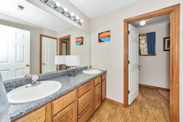 1006 East Drive, Lake Bridgeport, TX 76426