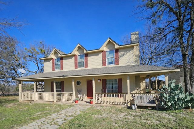 1006 East Drive, Lake Bridgeport, TX 76426