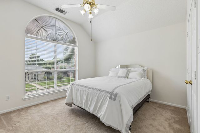 7513 Caribbean Drive, Rowlett, TX 75088